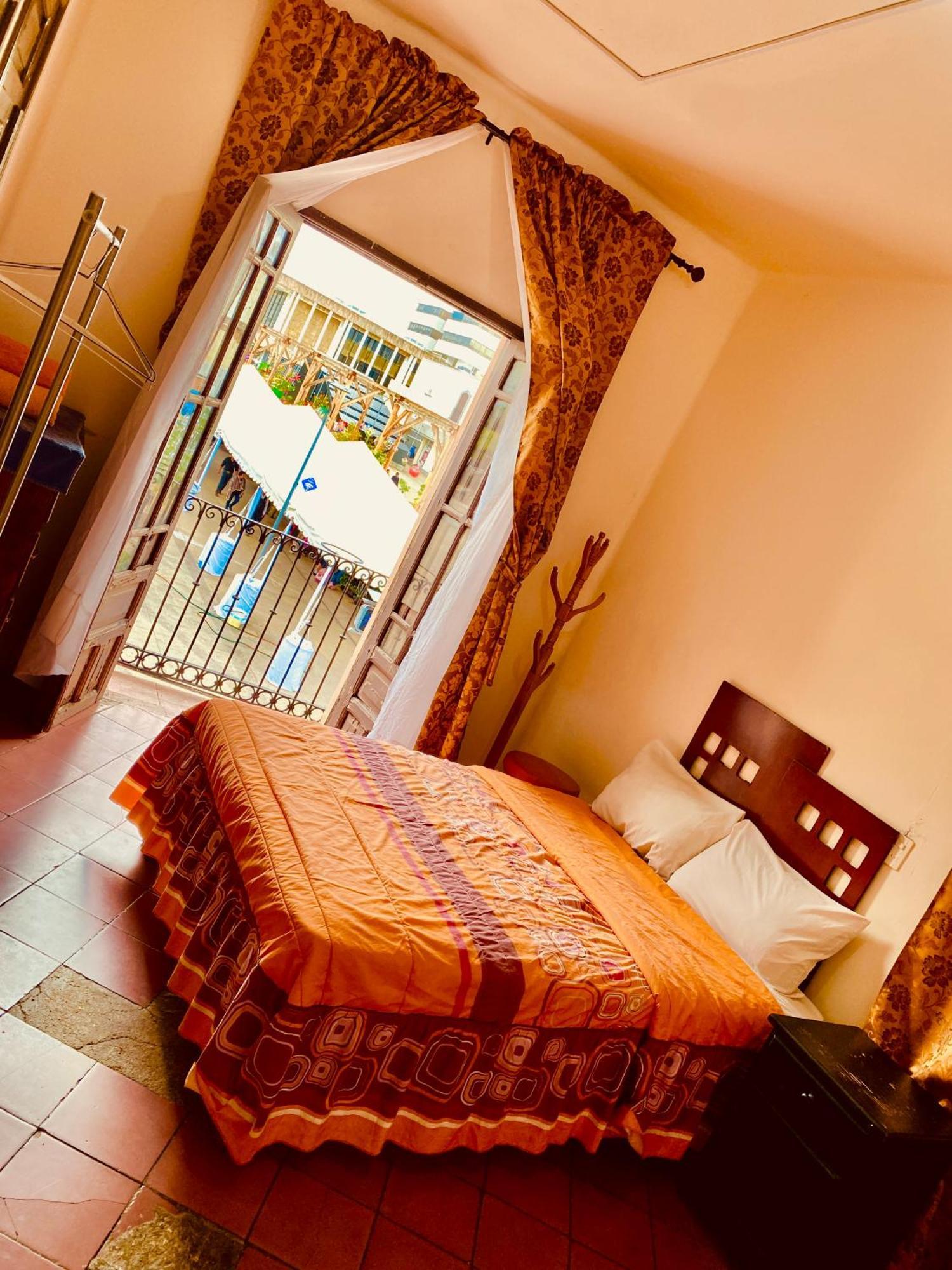 Hostal Santuario De Las Libelulas Гвадалахара Экстерьер фото